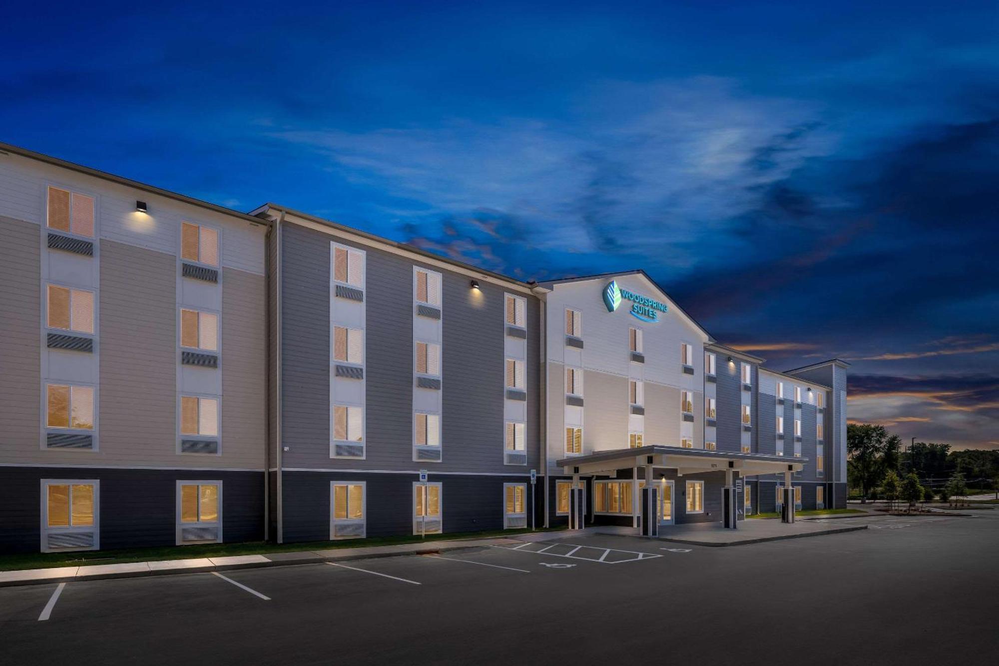 Woodspring Suites Huntsville - Research Park Екстер'єр фото